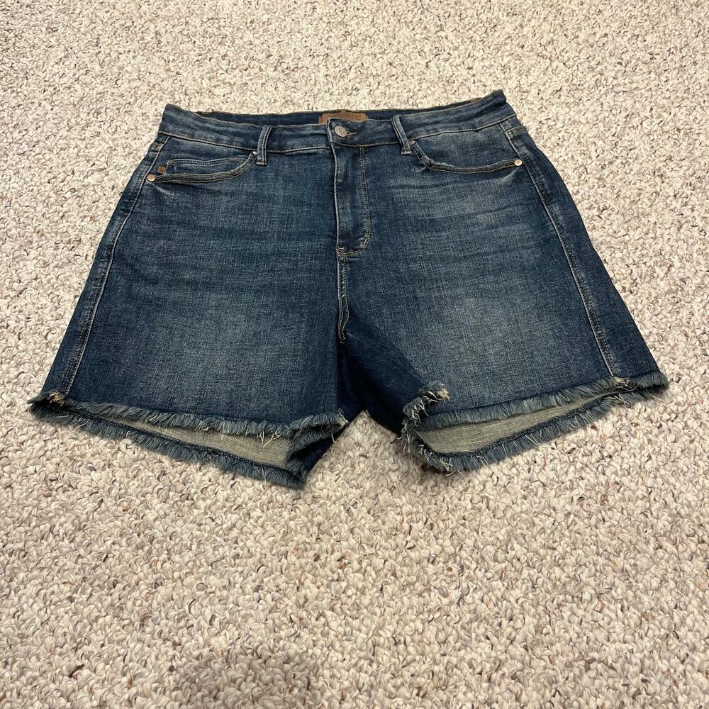 Judy Blue Fresh Bloom Tummy Control High Rise Jean Shorts 1XL Stretch Comfort